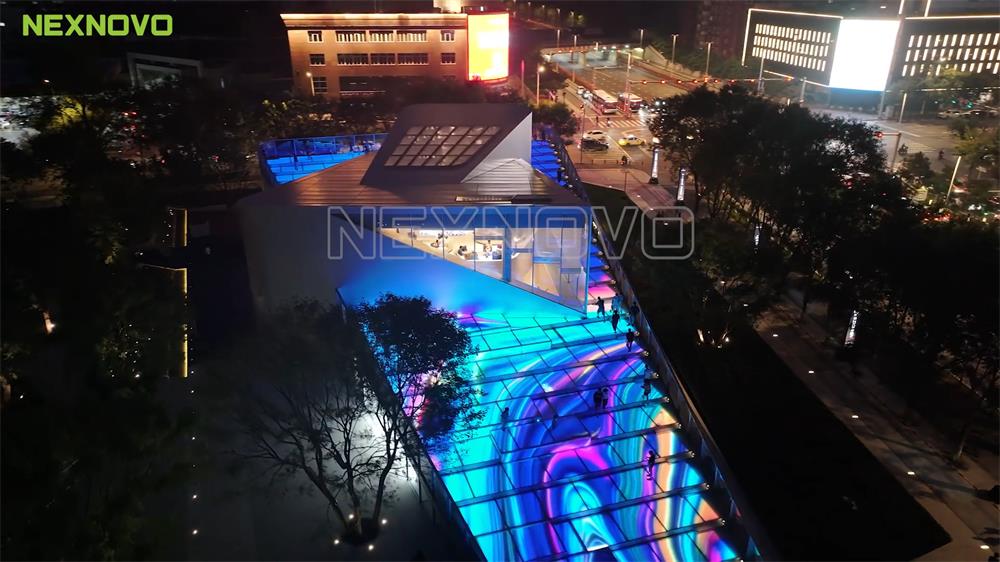 晶泓LED光電玻璃互動(dòng)階梯.jpg