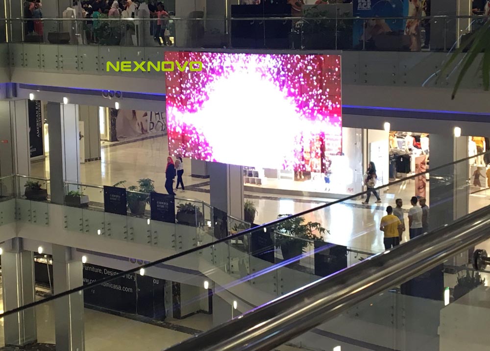 埃及Point90購(gòu)物中心LED透明顯示屏項(xiàng)目(圖2)